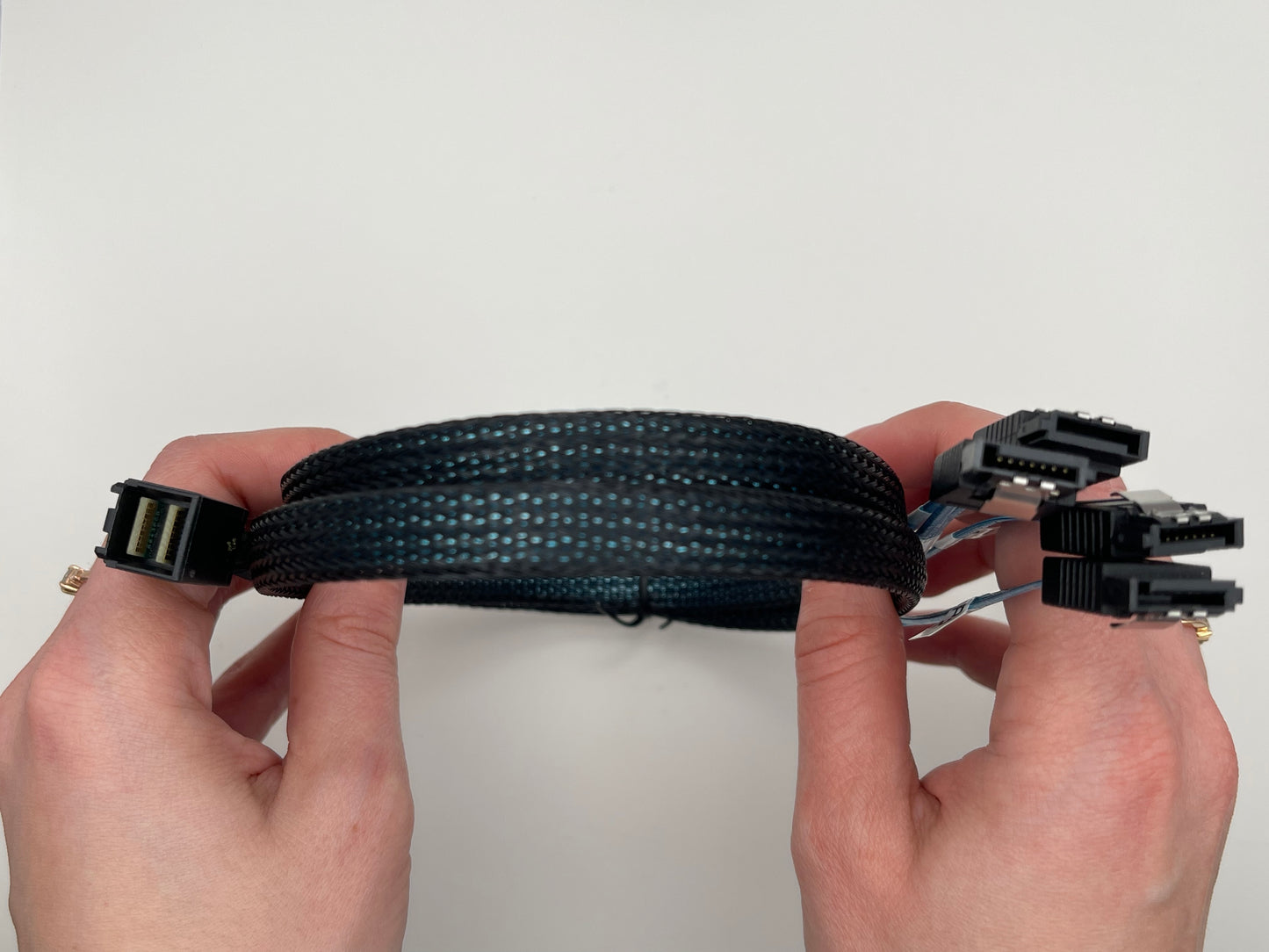 SFF-8643 to 4 SATA 1m