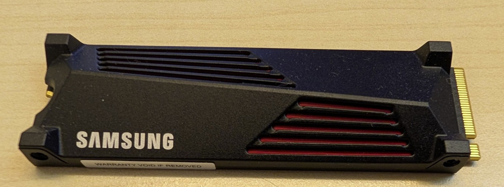 Samsung 990 PRO 2TB M.2 NVMe SSD mit Kühlkörper PCIe 4.0 x4 Heatsink Gebraucht