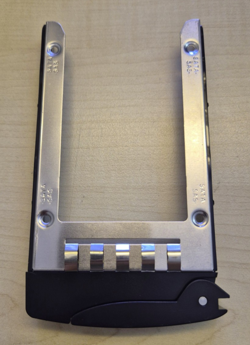 Supermicro Drive Tray 2.5 Zoll SFF 01-SB16105-XX00C002 -XX00C102 für CSE-111 11