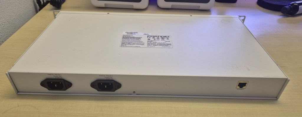Fortinet FortiSwitch 424D 24x RJ-45 1GbE 2x SFP+ 10GbE Switch FS-424D