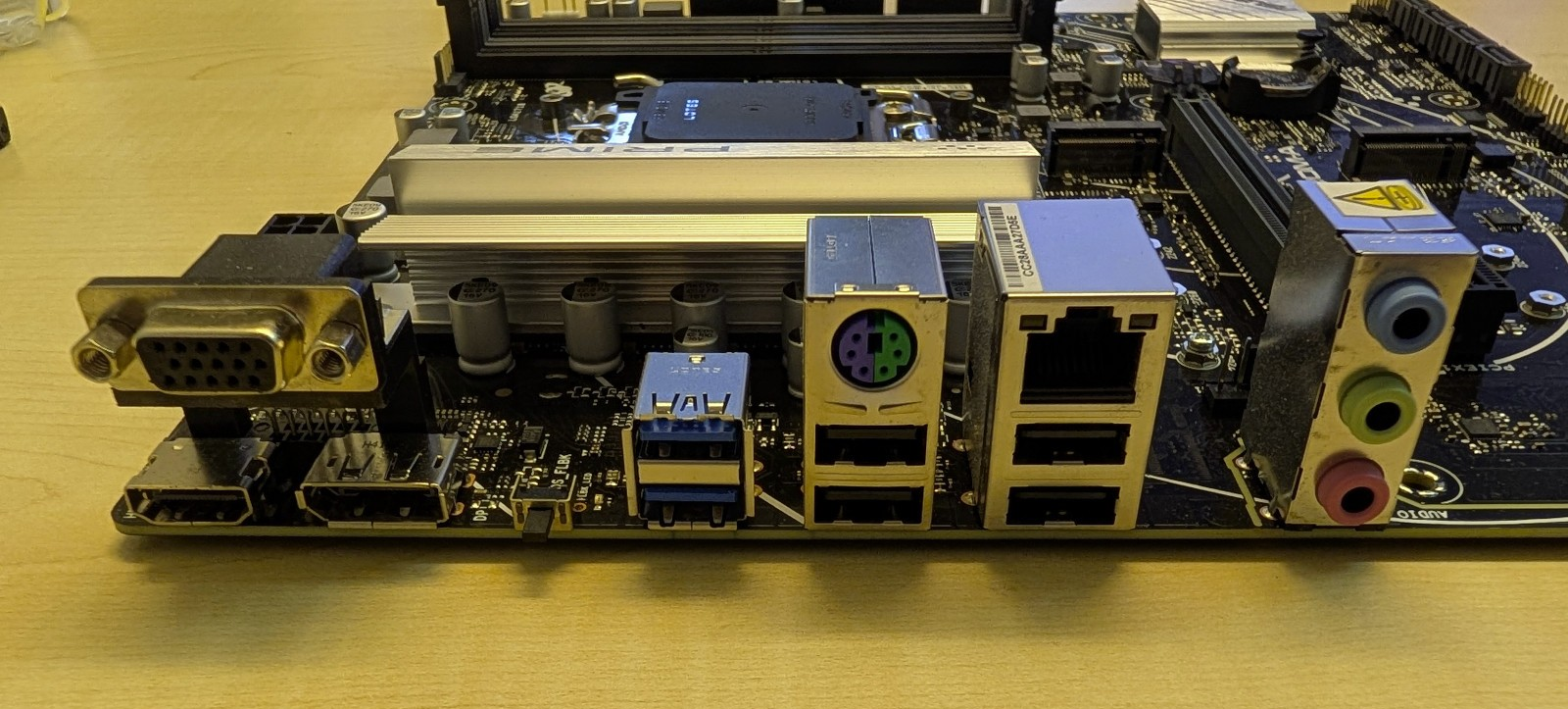 ASUS Prime A620M-A-CSM Mainboard Sockel AM5 µATX DDR5 PCIe 4.0 Gebraucht