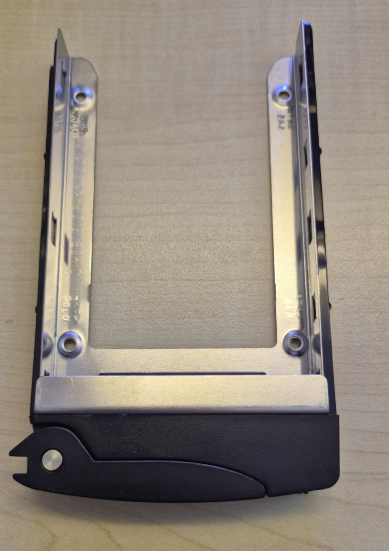 50xSupermicro 2.5'' SFF HotPlug Tray Caddy Festplattenrahmen 01-SB16105-XX00C002