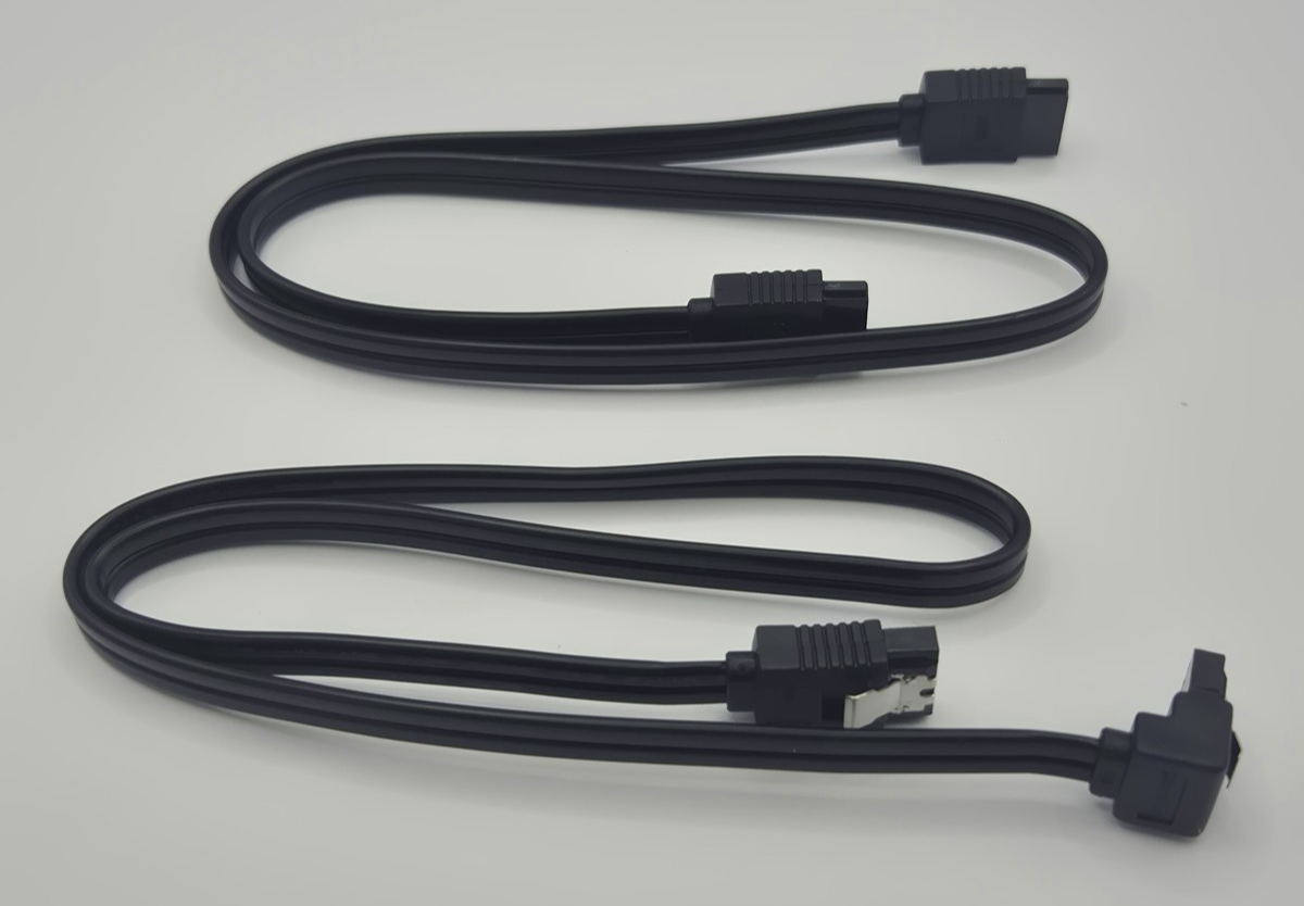 6x Sata Kabel - MSI | 6 Gb/s | Gewinkelt & Ungewinkelt | 45cm | Schwarz | Neu