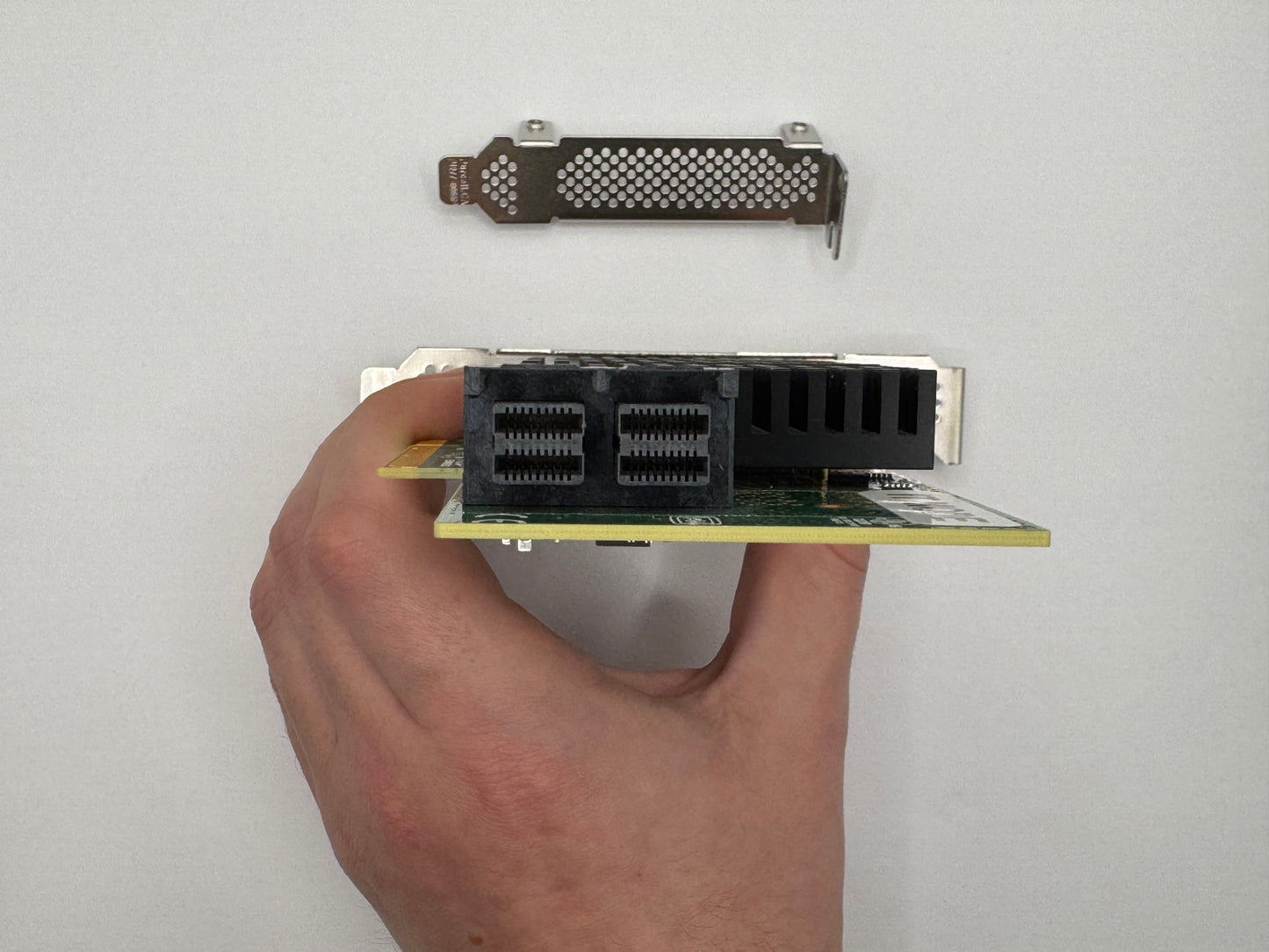 Avago LSI 9400-8i SATA/SAS HBA 12Gbps NVME IT Mode